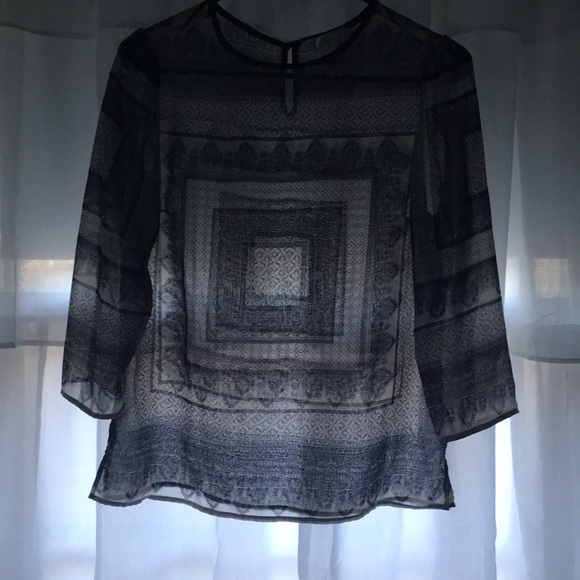 Sheer B&W Keyhole Blouse - Picture 6 of 6